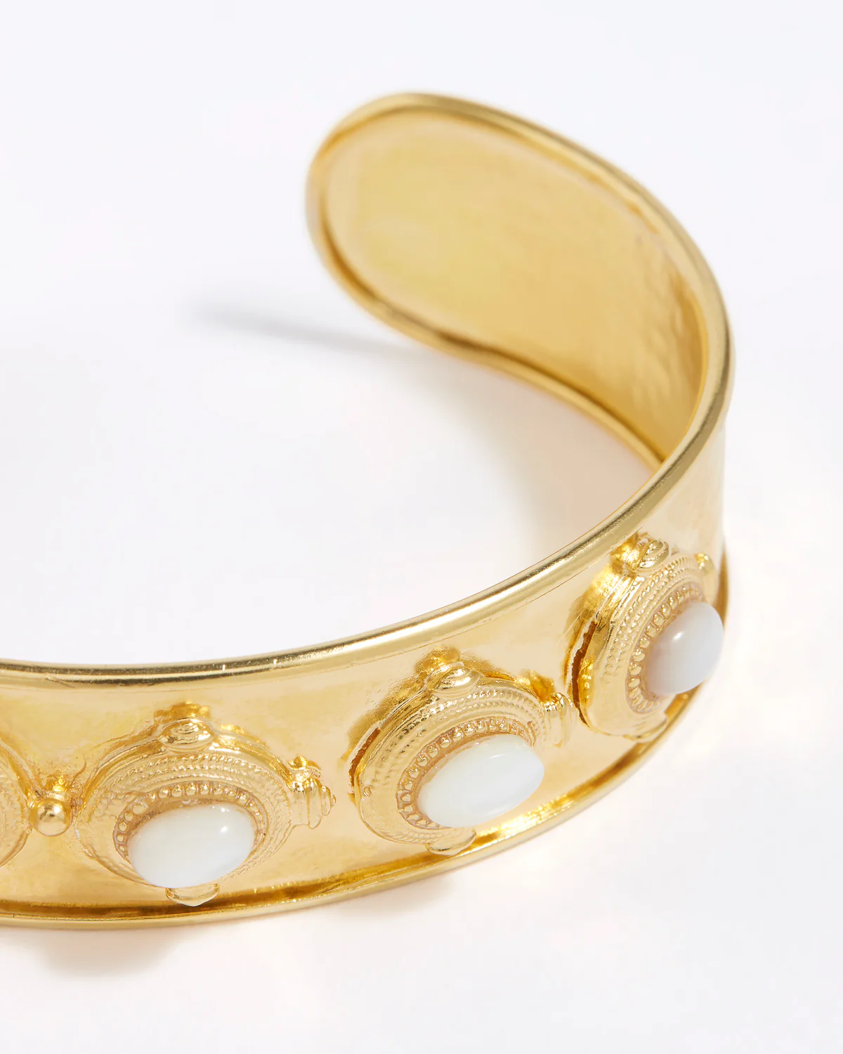 Astor Cuff Bracelet, Mother of Pearl - Image 3