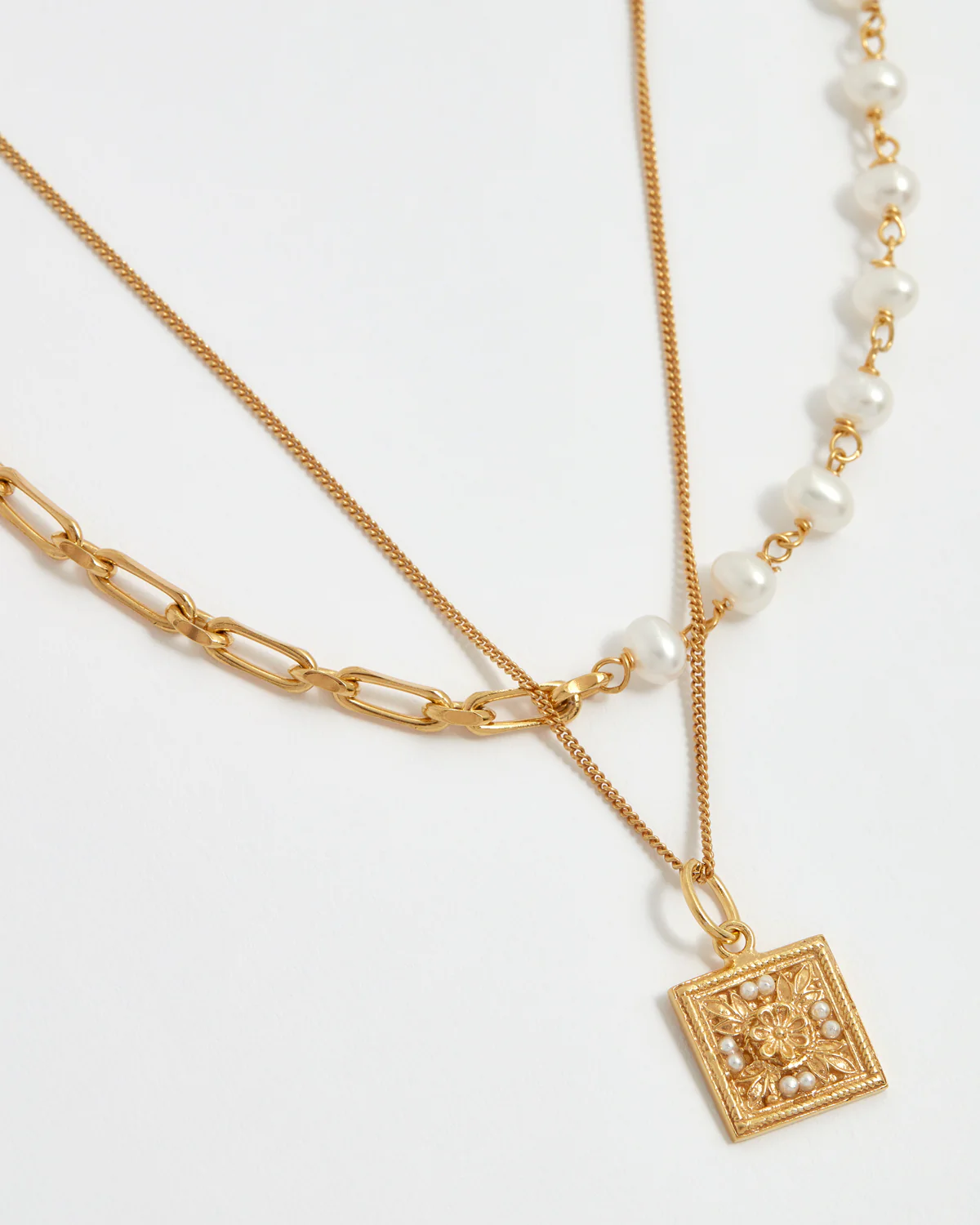 Ceres & Linda Necklace Set - Image 3
