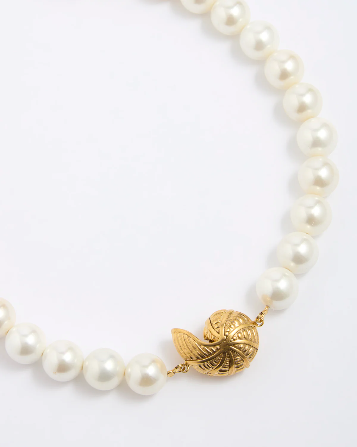 Nautilo Pearl Necklace