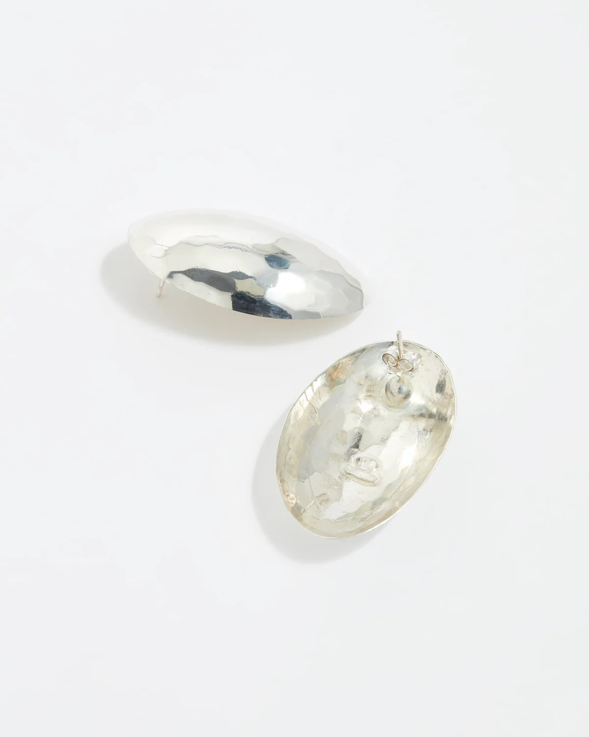 Mandorla Earrings, Silver - Image 3