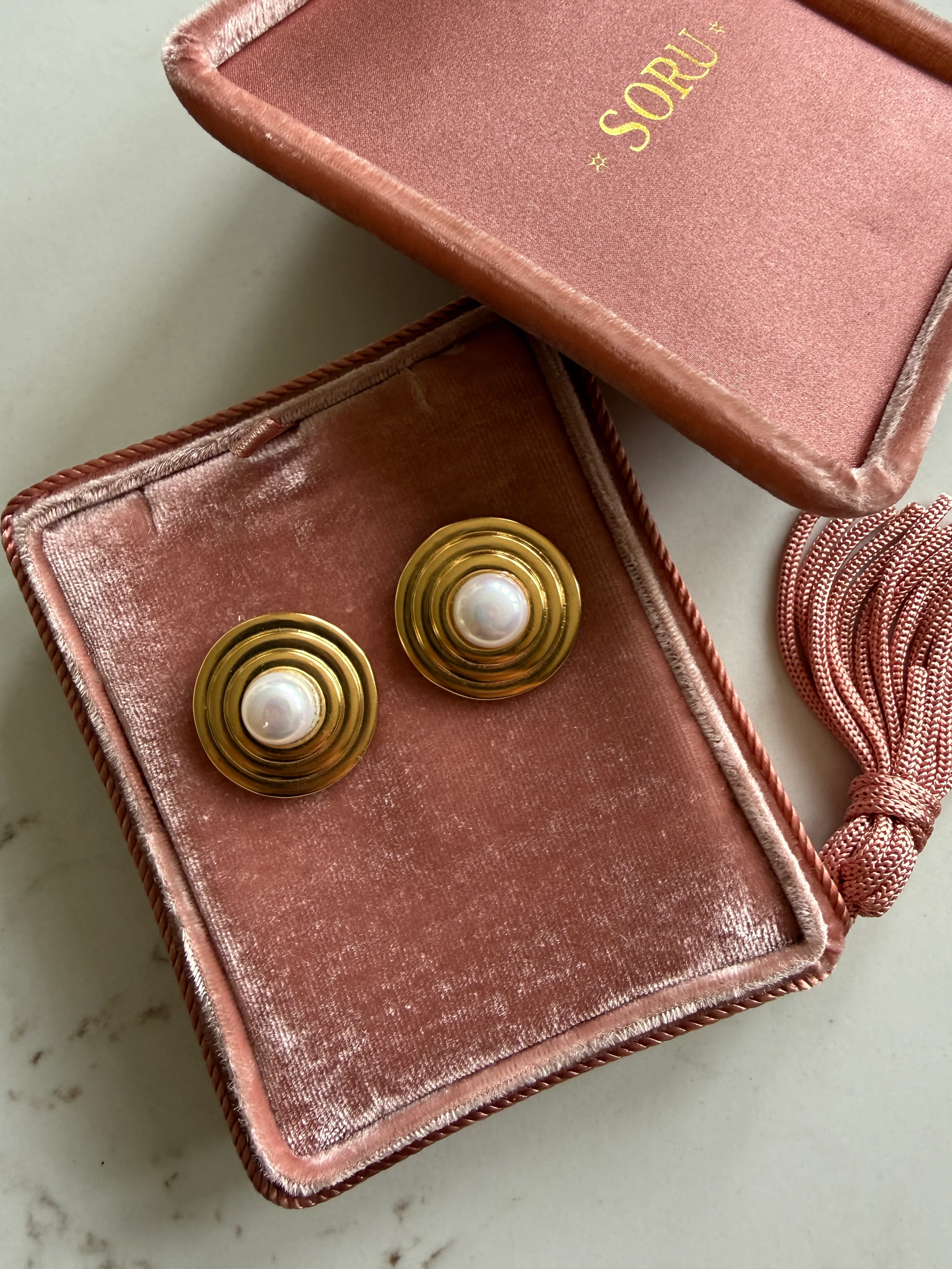 Soru Tasselled Velvet Jewellery Box - Image 6